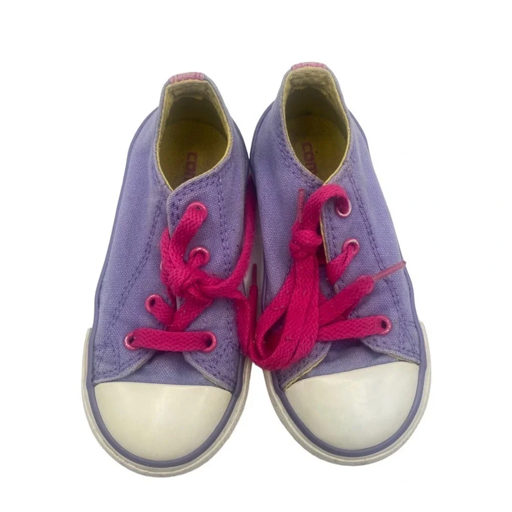 Converse All Star girl sneakers purple size 8 with pink laces
